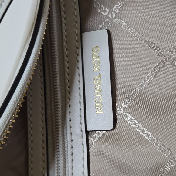 Michael Kors White Tote with Bear Charm Added EUC LIKE NEW - Picture 9 of 12